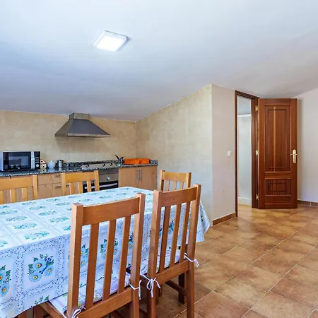 2 Bedroom Stunning In Apartment