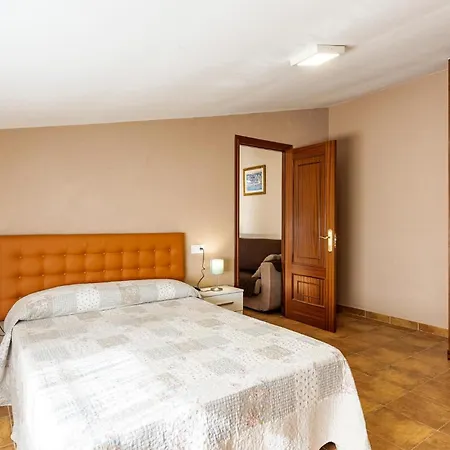 2 Bedroom Stunning In *